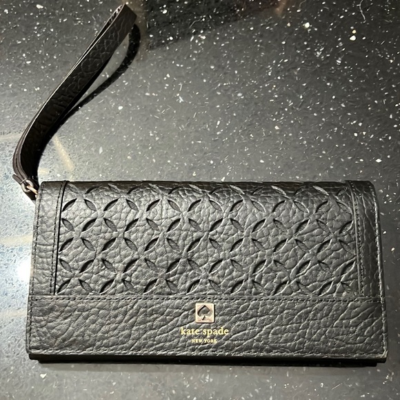 kate spade Handbags - Kate Spade wallet clutch